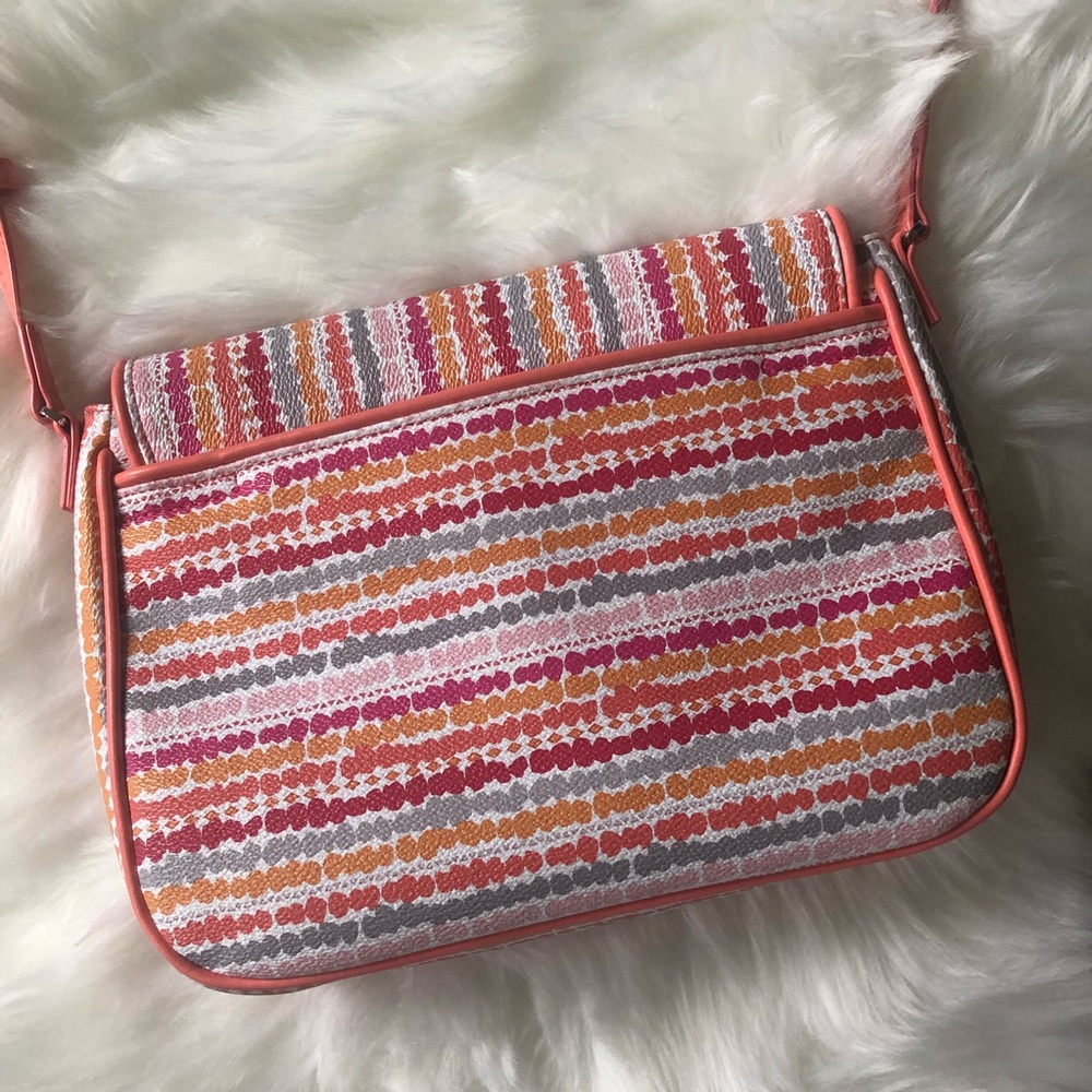 Vera Bradley Crossbody - Picture 2 of 4